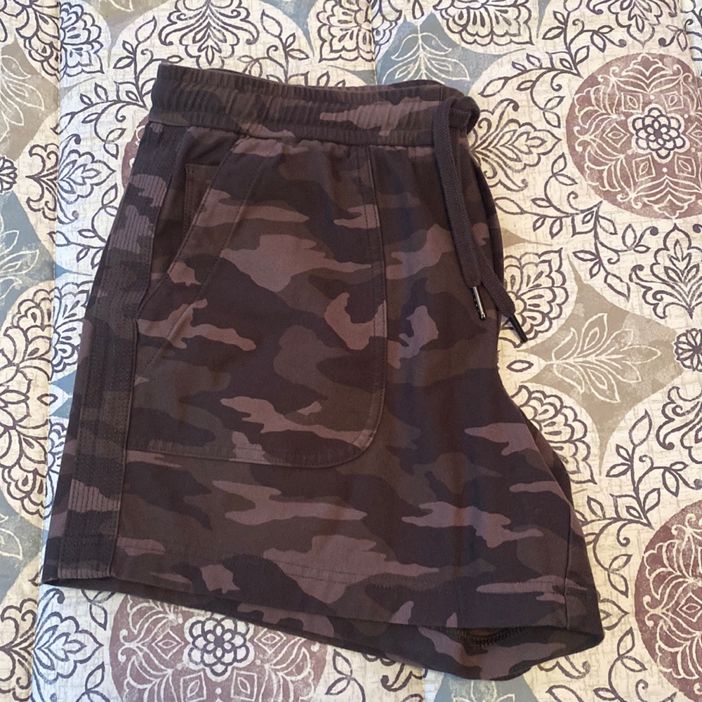 Athleta Farallon Shorts Size 10T